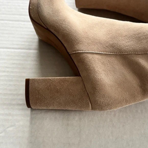 Vince Camuto VP Isanna Boots - Picture 6 of 15